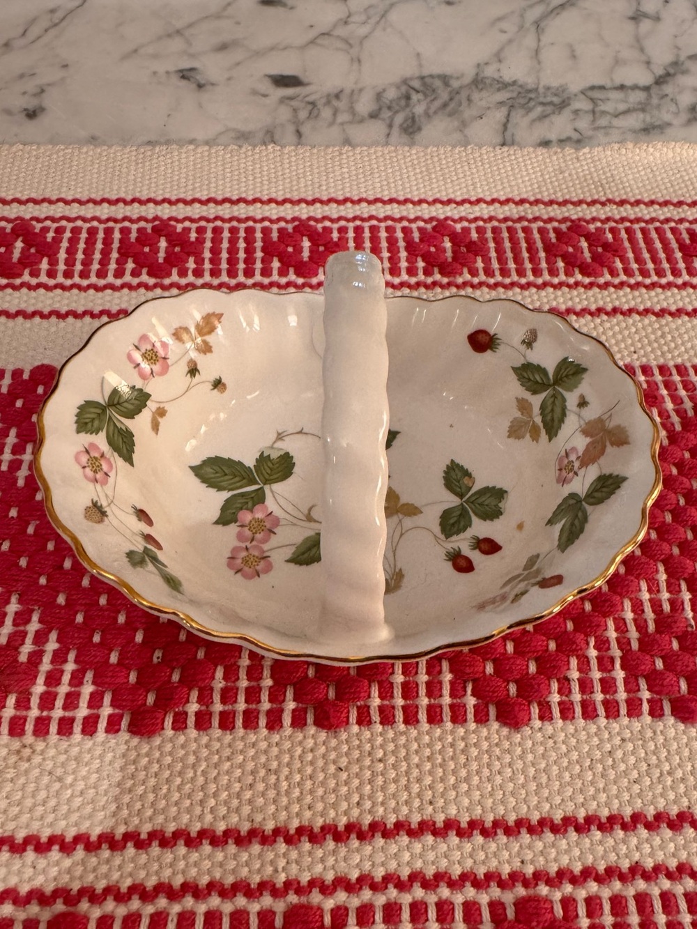 Wedgwood wild strawberry trinket basket, like new